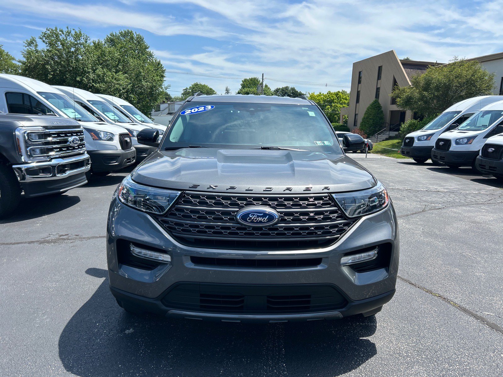 Certified 2023 Ford Explorer XLT w/ Equipment Group 202A AWD/4WD image 2