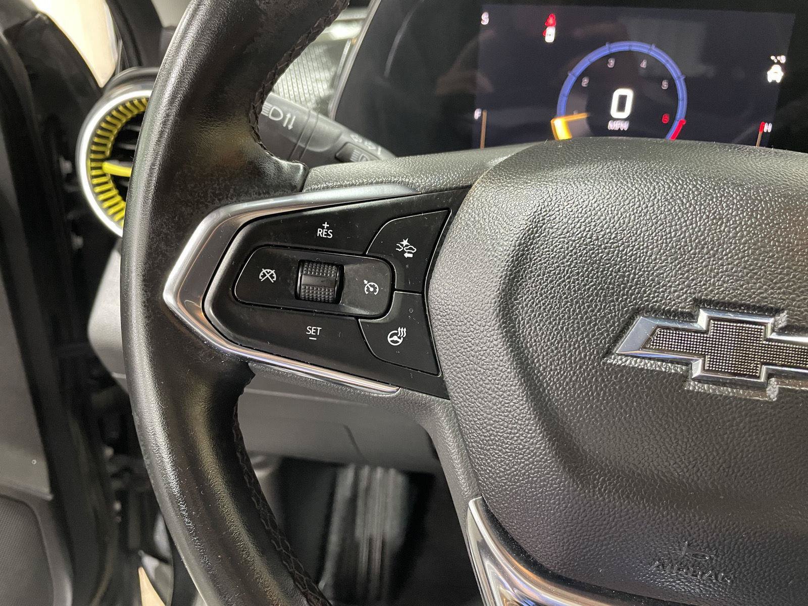Used 2025 Chevrolet Trax ACTIV w/ Driver Confidence Package FWD image 23