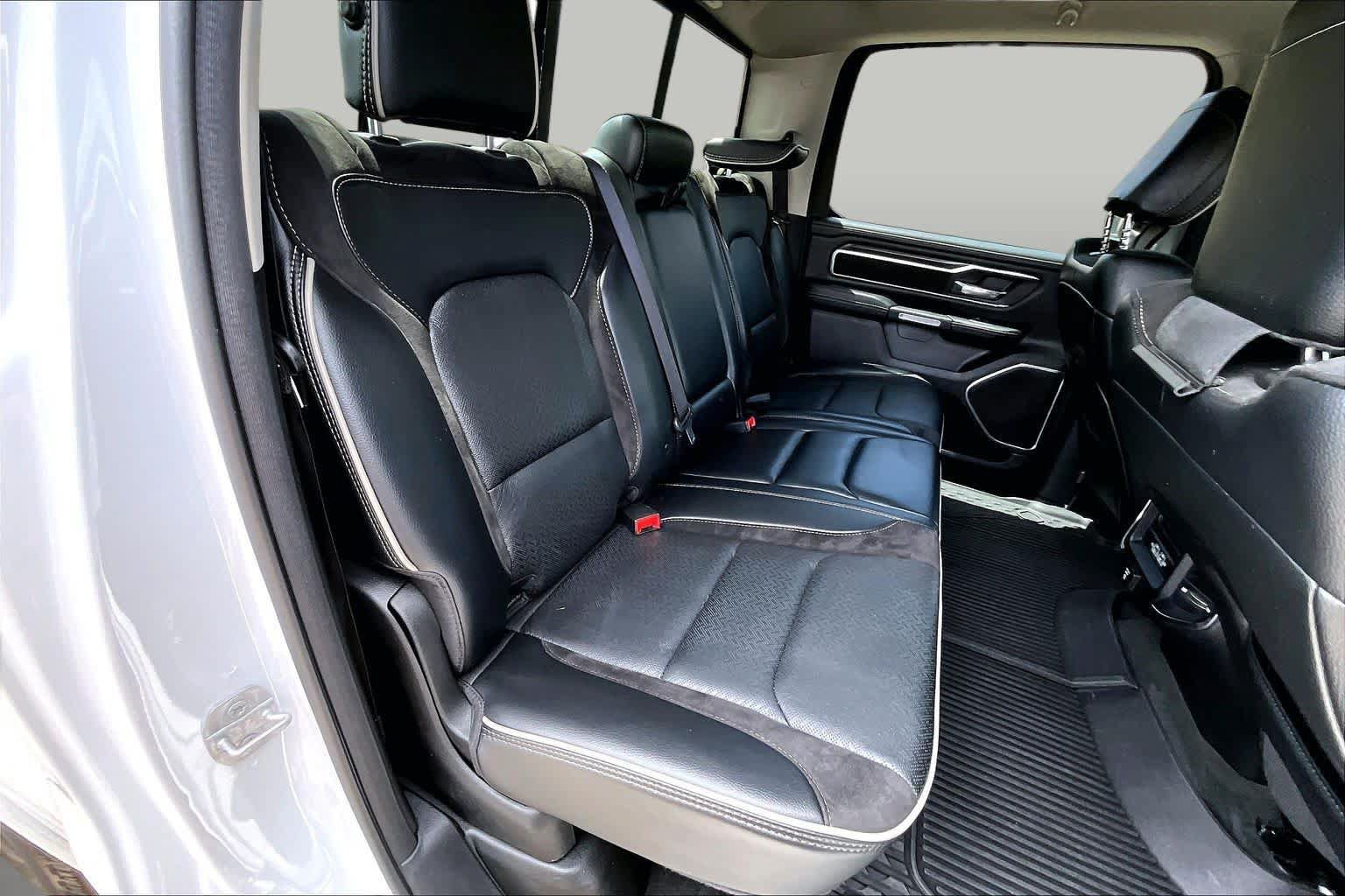 Used 2022 RAM 1500 Laramie AWD/4WD image 23