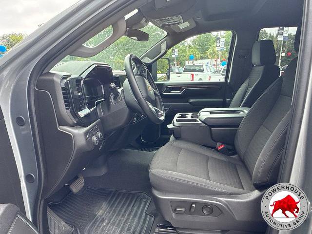 Used 2025 Chevrolet Silverado 2500 LT w/ Convenience Package AWD/4WD image 12