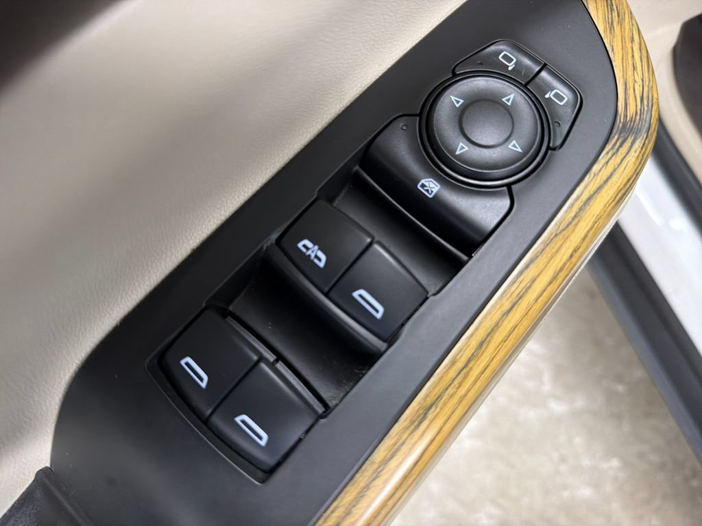 Used 2018 GMC Acadia Denali w/ Technology Package FWD image 18