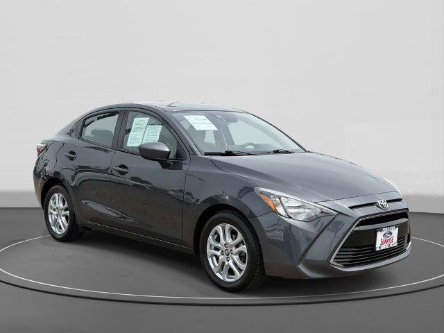 Used 2017 Toyota Yaris iA FWD image 5