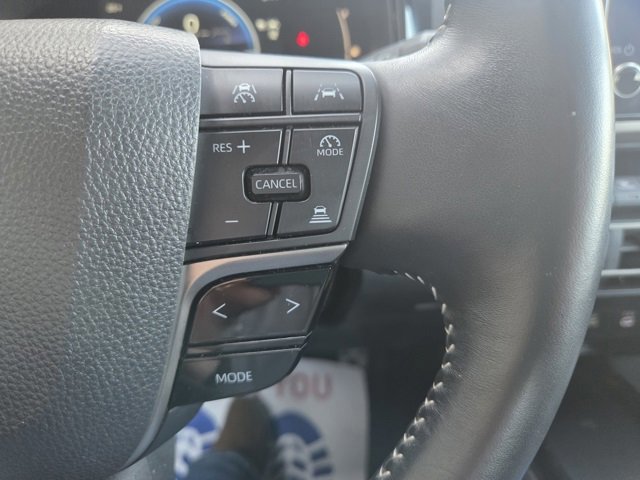 Used 2025 Toyota Camry SE image 19