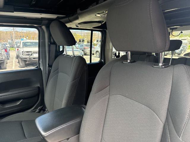 Used 2022 Jeep Wrangler Unlimited Sport AWD/4WD image 22