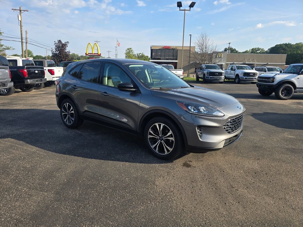 Certified 2021 Ford Escape SE w/ SE Sport Appearance Package AWD/4WD image 7