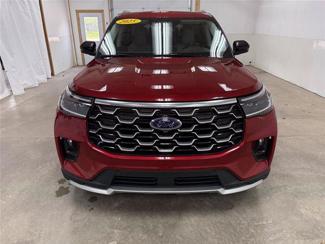 Certified 2025 Ford Explorer Platinum w/ LUX Leather Package AWD/4WD image 3
