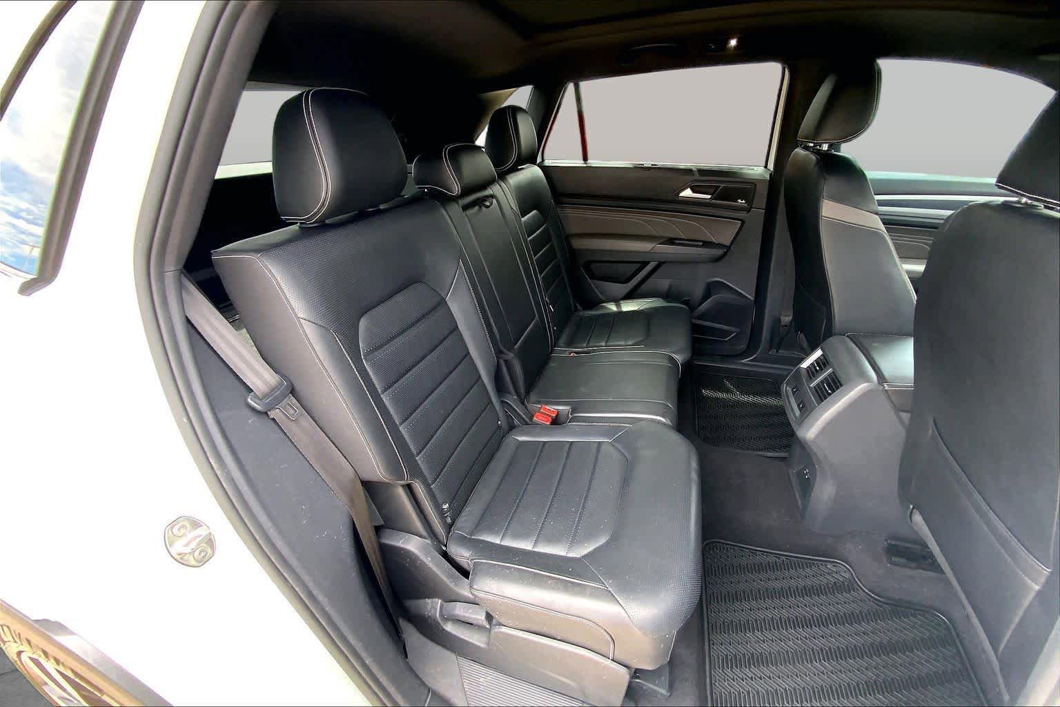 Used 2021 Volkswagen Atlas Cross Sport SEL Premium R-Line w/ Cross Sport MDO Package AWD/4WD image 20
