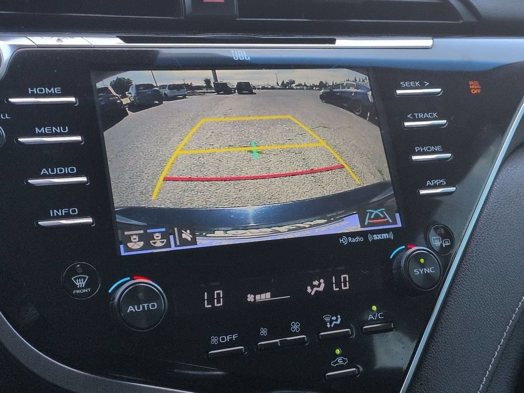 Used 2018 Toyota Camry XSE FWD image 18