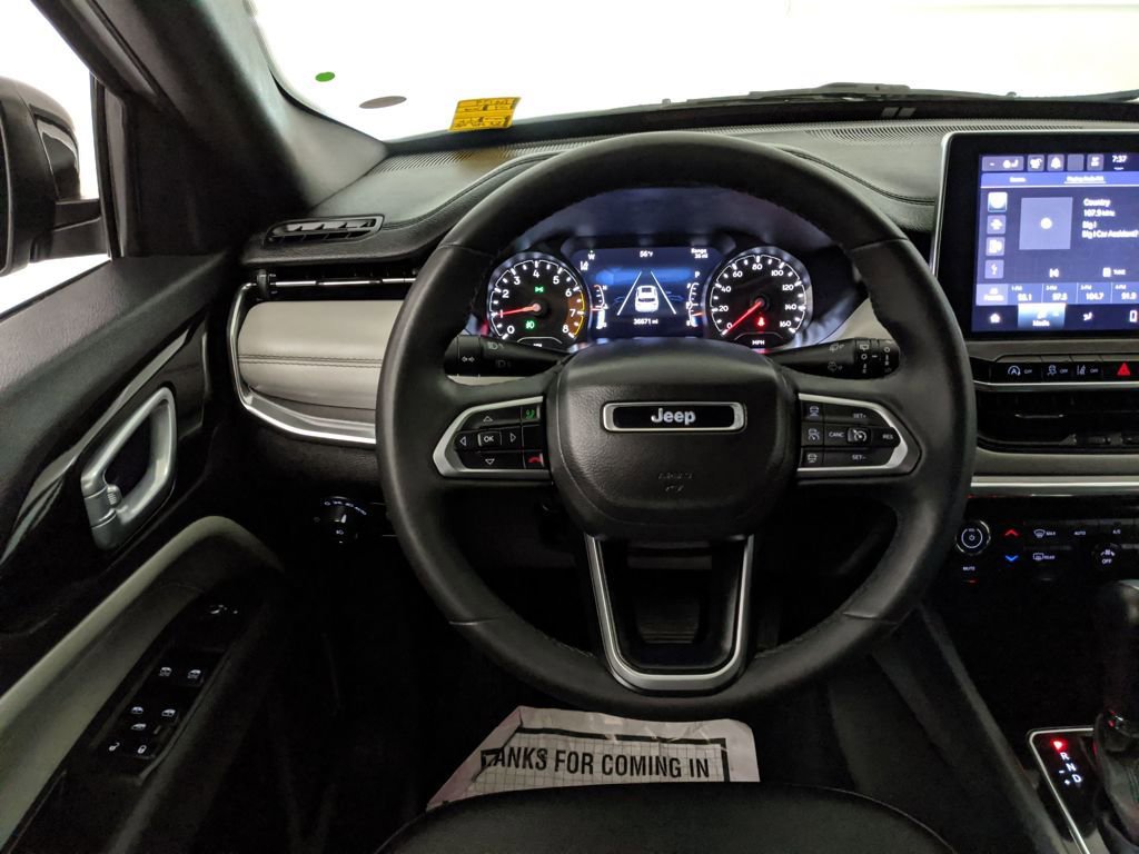 Used 2024 Jeep Compass Limited image 16