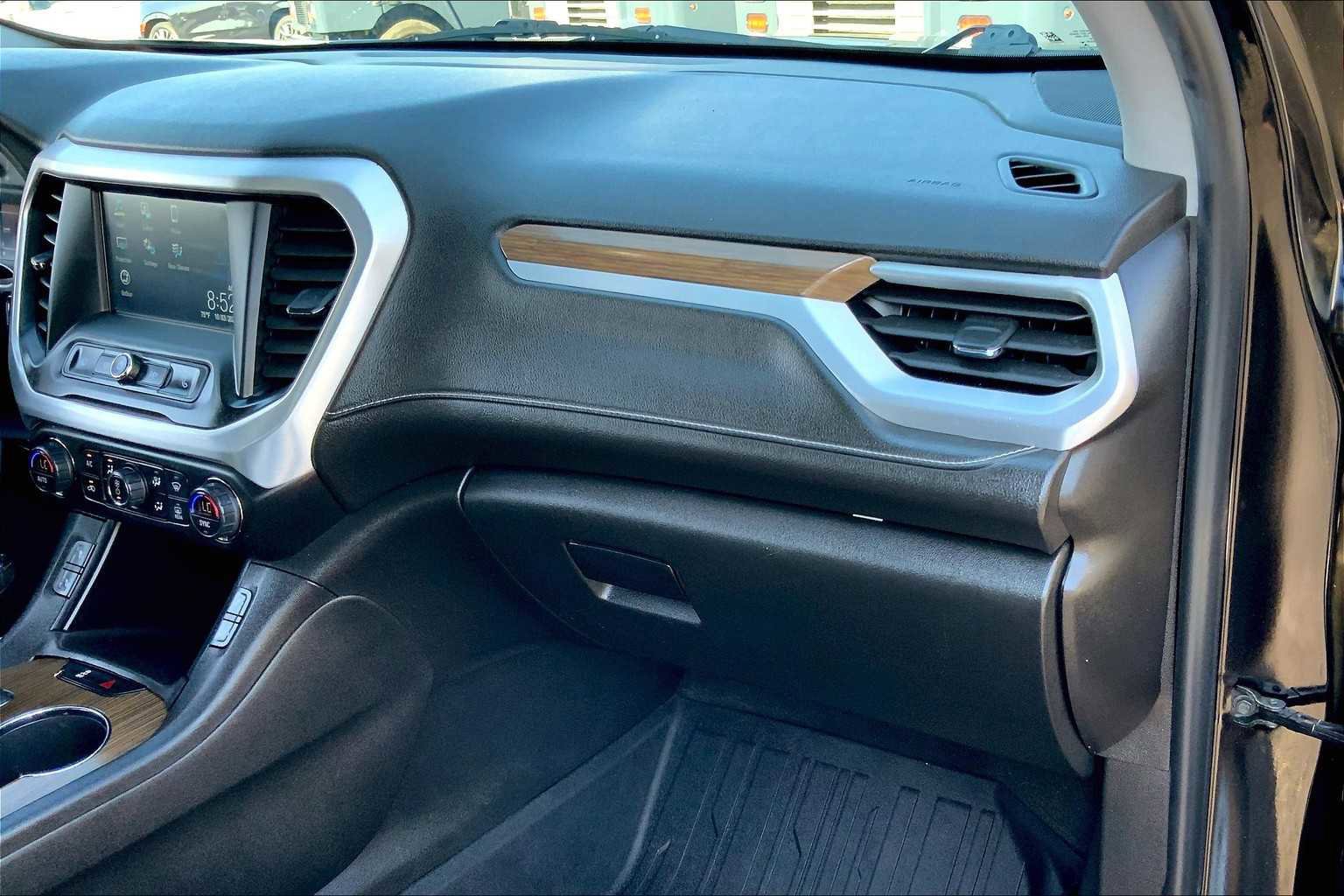 Used 2019 GMC Acadia SLE w/ Driver Alert Package I image 16
