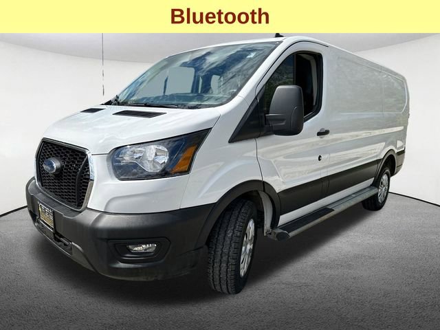 Certified 2025 Ford Transit 250 Low Roof w/ Exterior Upgrade Package RWD image 5