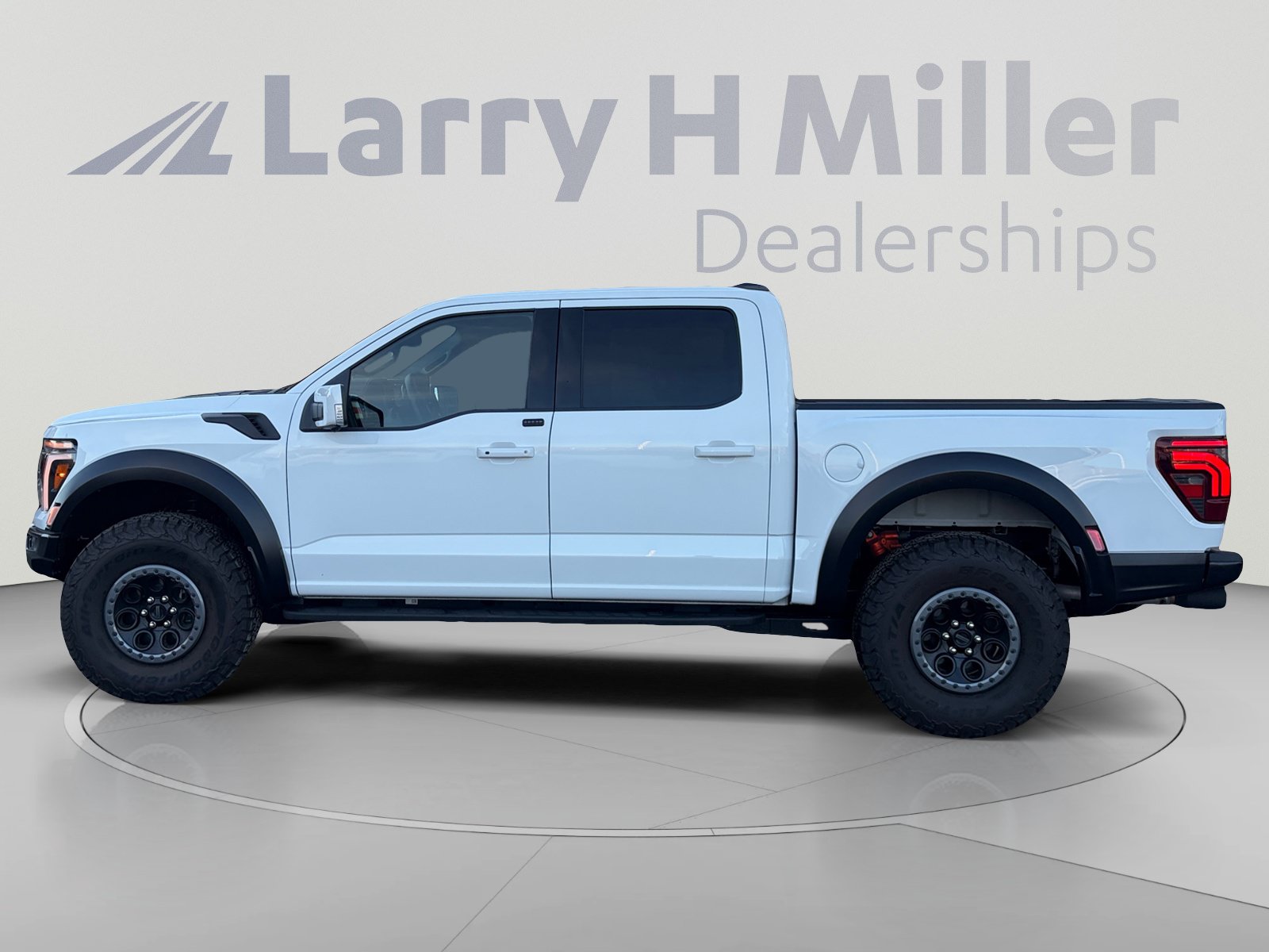 Certified 2025 Ford F150 Raptor AWD/4WD image 2
