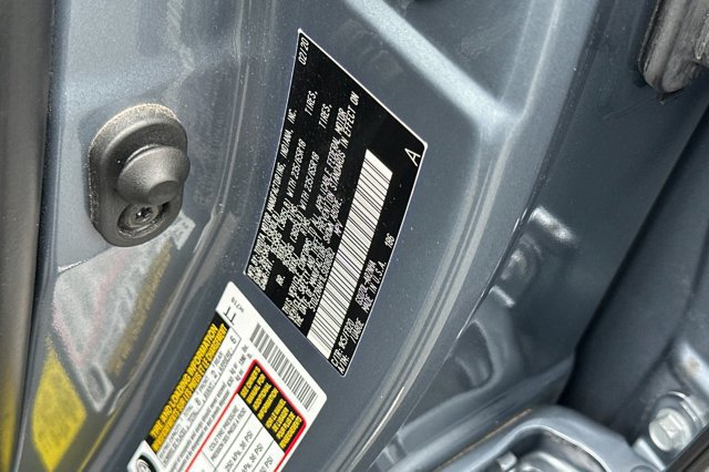 Used 2020 Toyota Highlander LE image 38