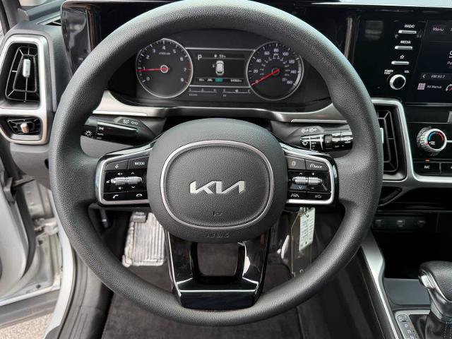 Used 2022 Kia Sorento LX FWD image 14