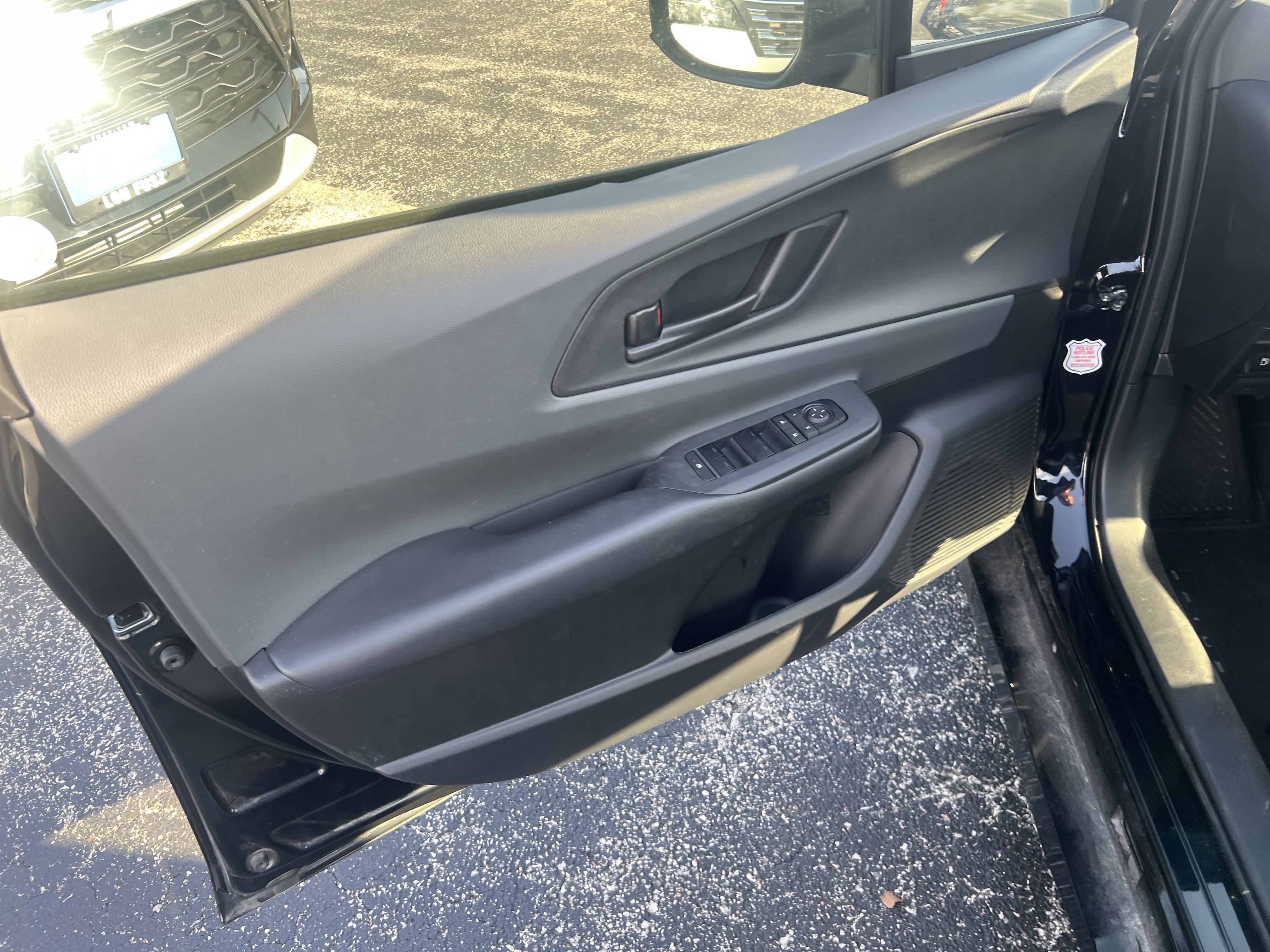 Used 2026 Toyota Prius LE FWD image 8