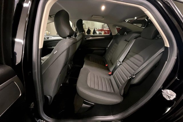 Certified 2019 Ford Fusion SE FWD image 16