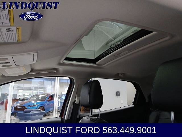 Certified 2018 Ford EcoSport Titanium AWD/4WD image 19