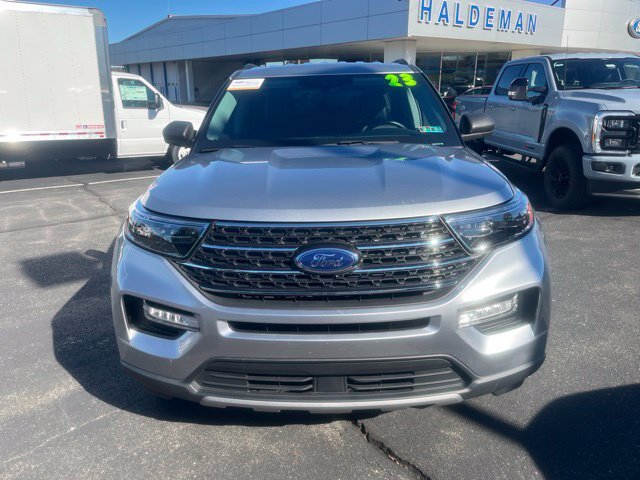 Certified 2023 Ford Explorer XLT w/ Equipment Group 202A AWD/4WD image 2