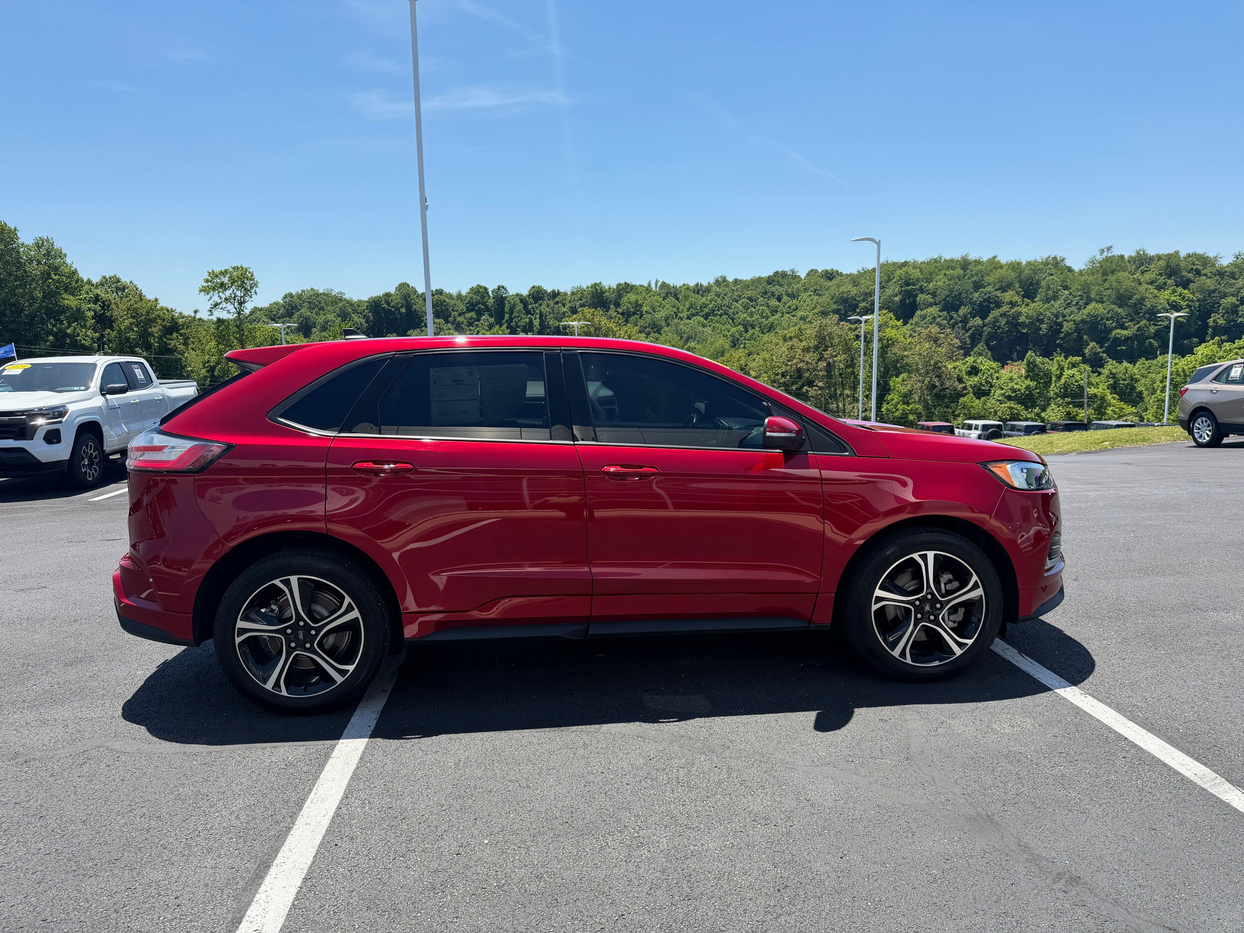 Certified 2022 Ford Edge ST AWD/4WD image 5