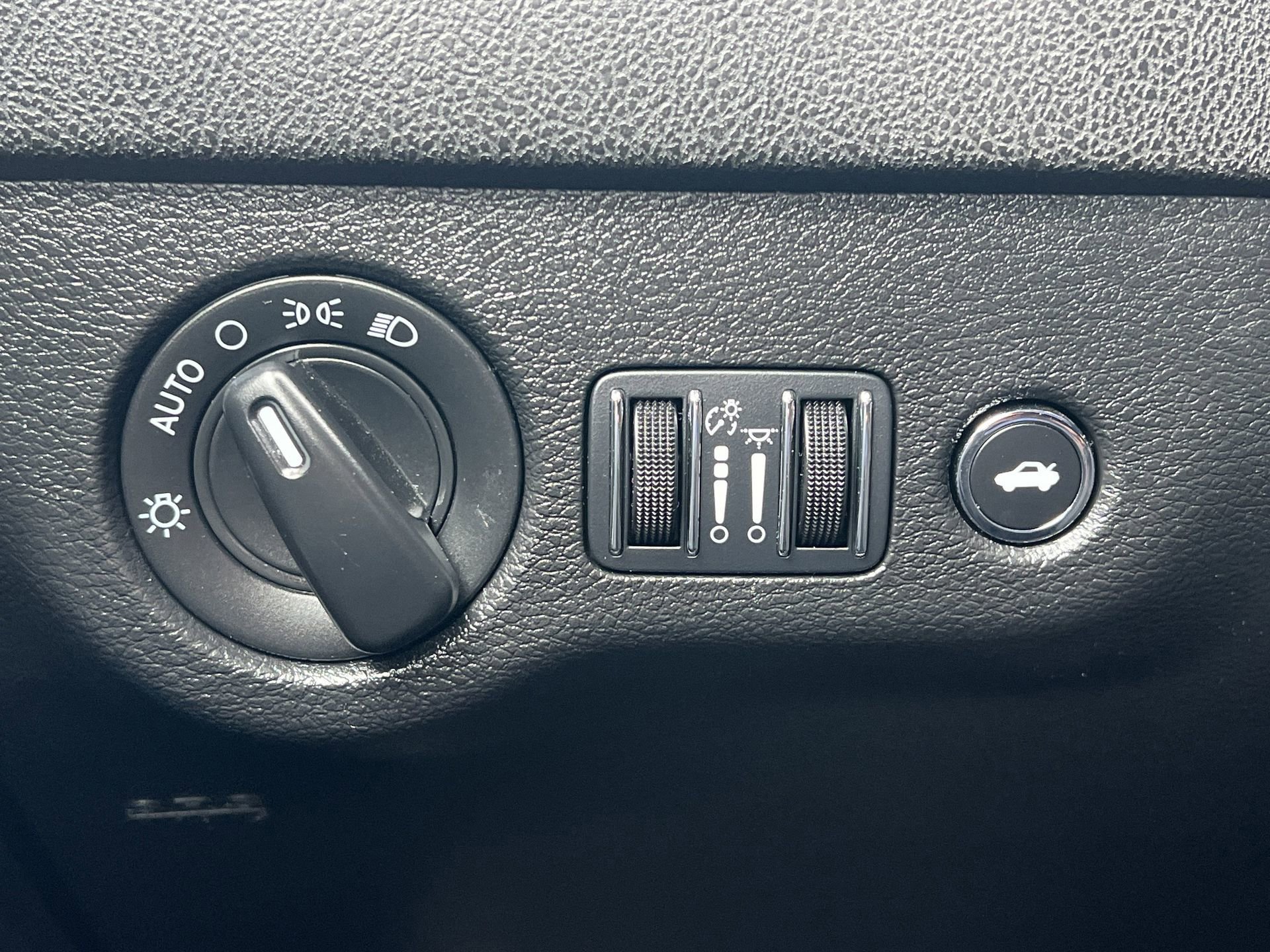 Used 2023 Dodge Charger SXT image 20