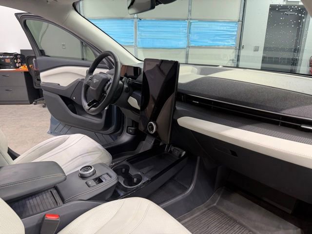 Certified 2024 Ford Mustang Mach-E Premium image 28