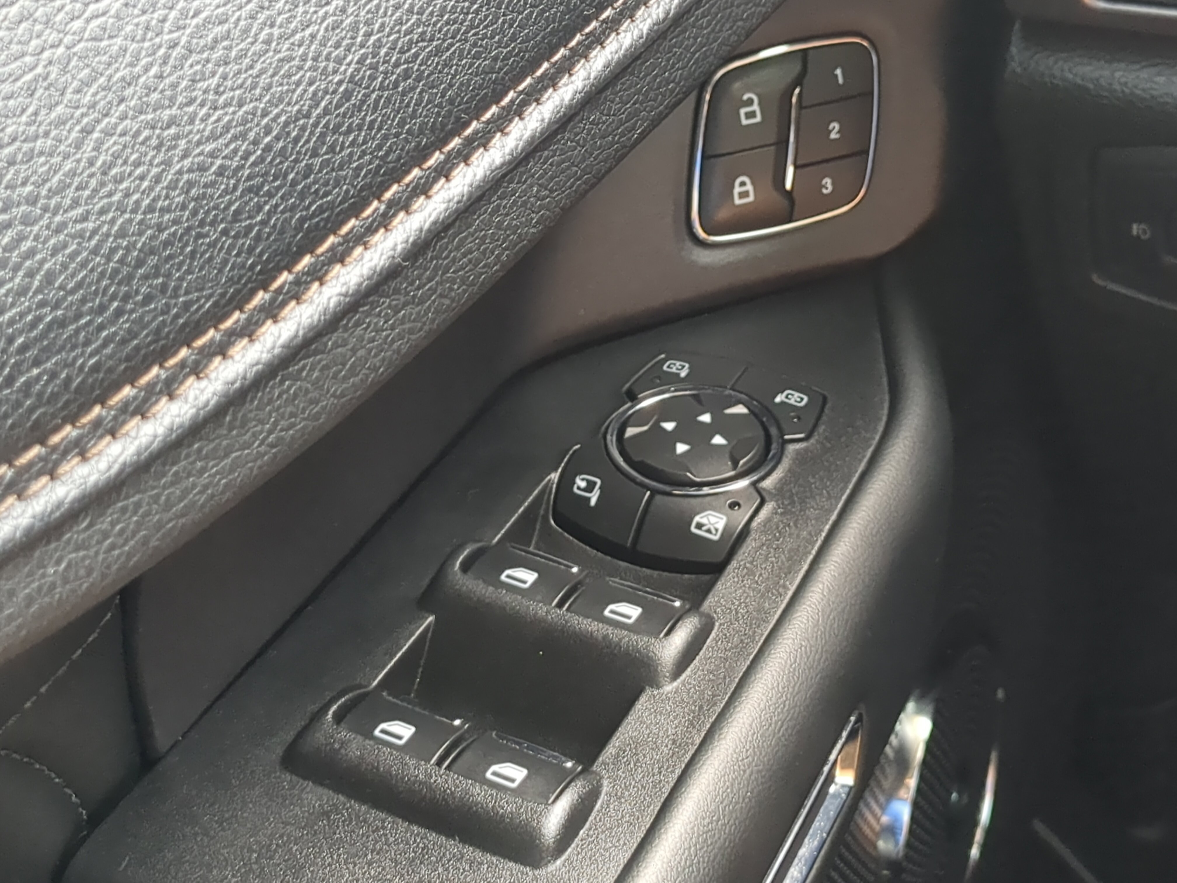 Certified 2019 Ford Expedition Platinum RWD image 23