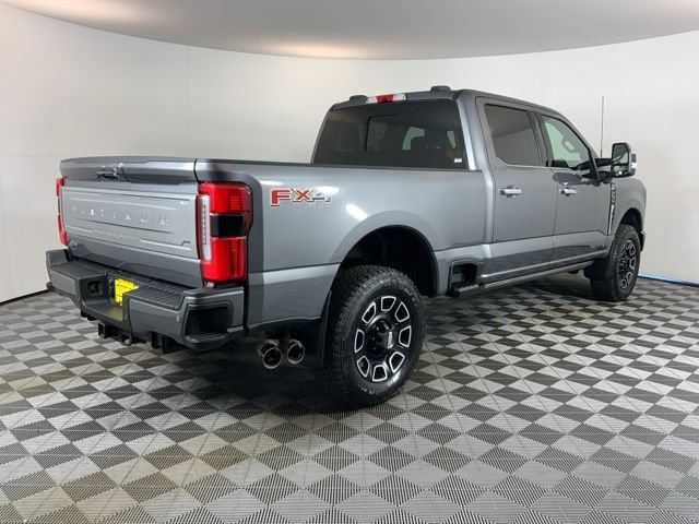 Certified 2024 Ford F350 Platinum w/ FX4 Off-Road Package AWD/4WD image 4