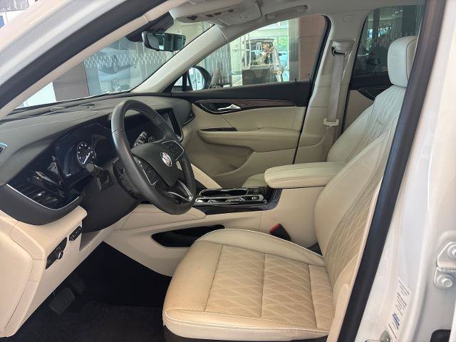 Used 2021 Buick Envision Avenir w/ Technology Package II FWD image 12