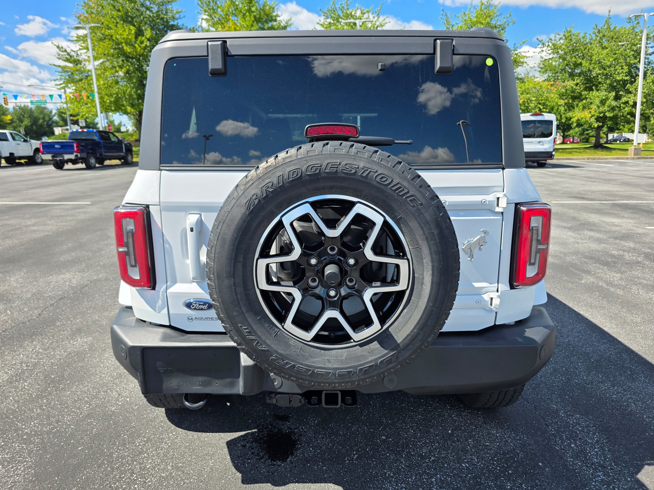 Certified 2023 Ford Bronco Outer Banks AWD/4WD image 4