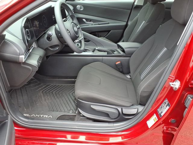 Used 2024 Hyundai Elantra SEL FWD image 16