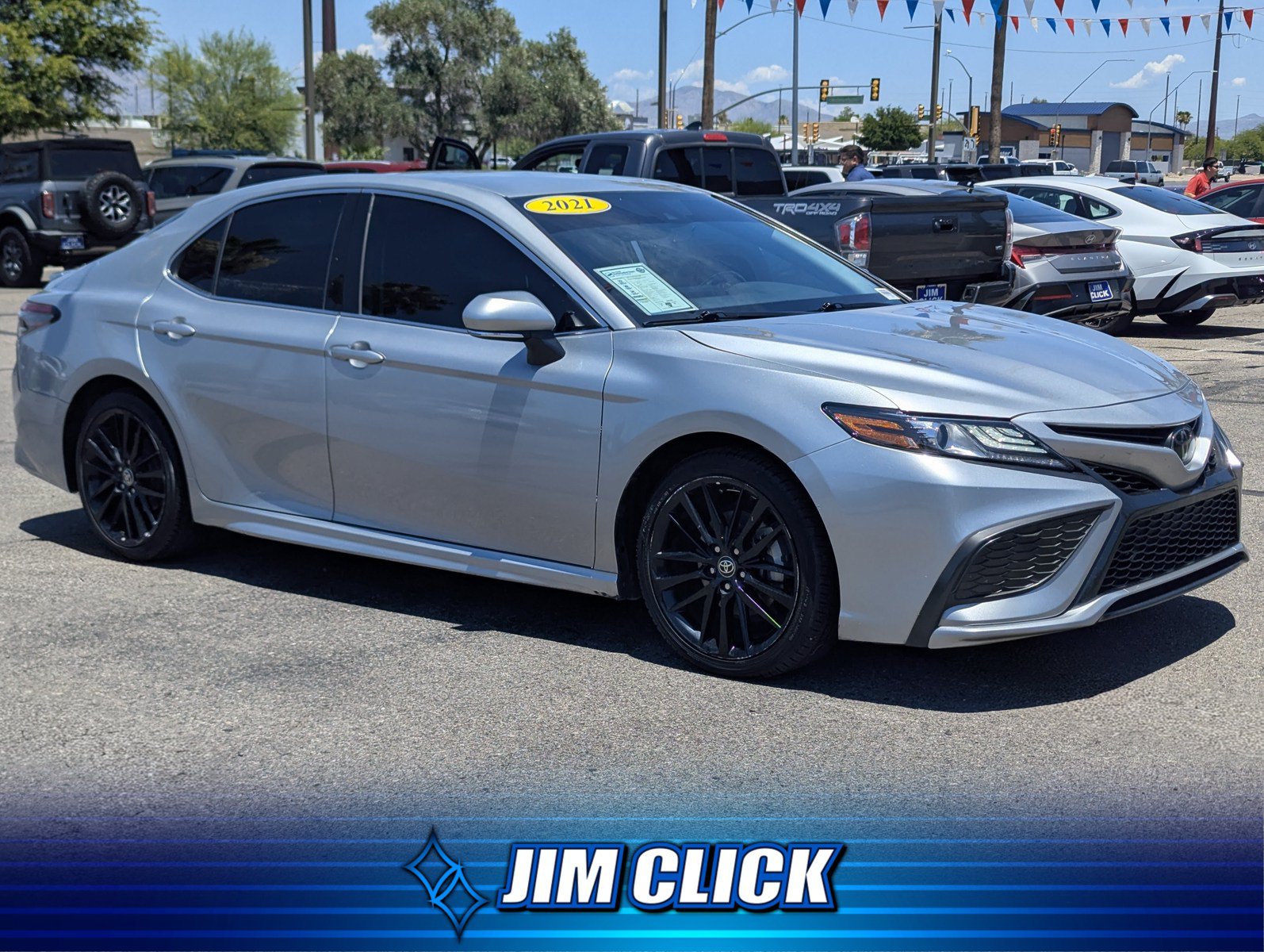 Used 2021 Toyota Camry XSE w/ Carpet Mat Package (TMS) FWD image 1