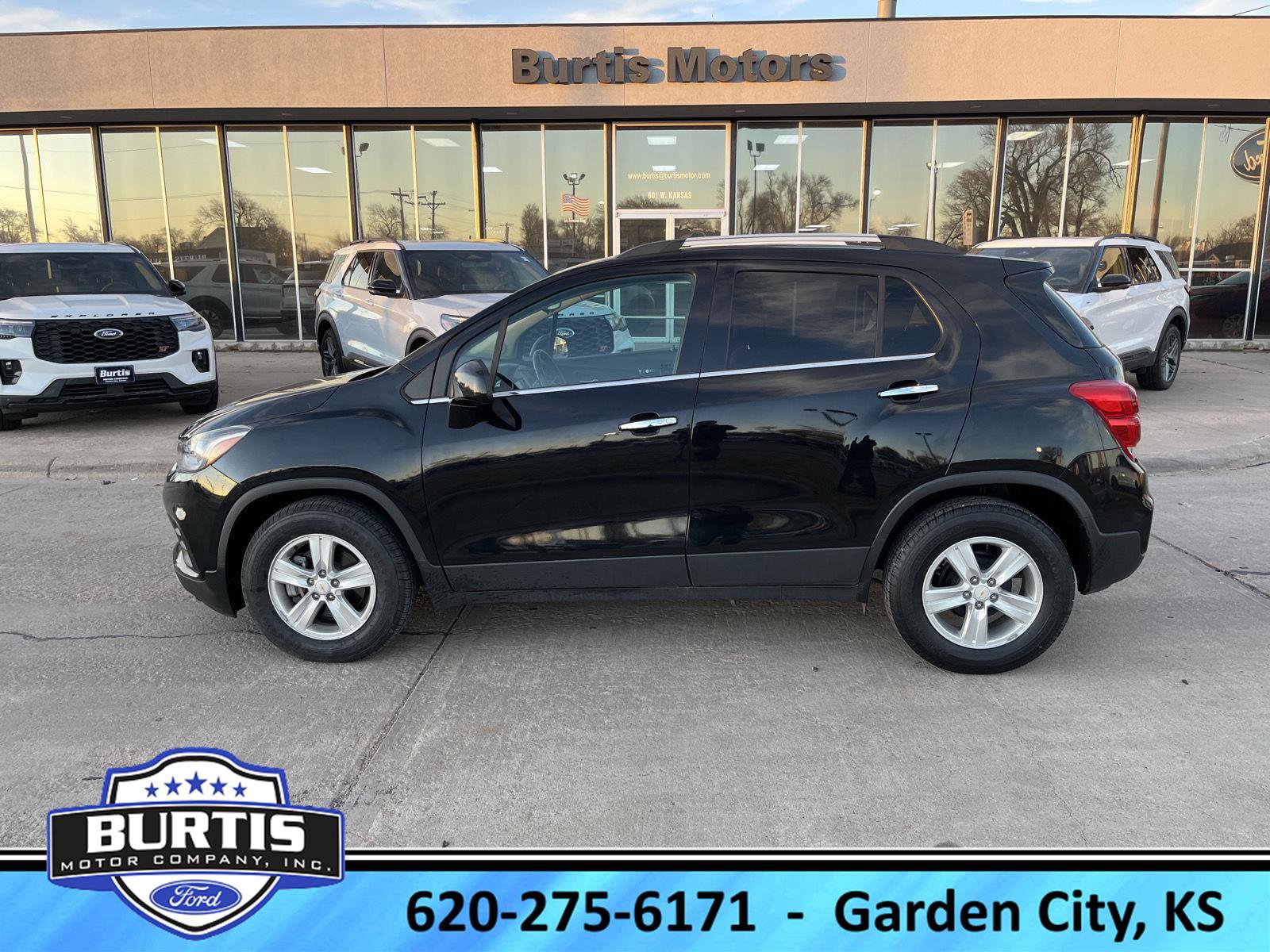 Used 2019 Chevrolet Trax LT w/ LT Convenience Package image 1