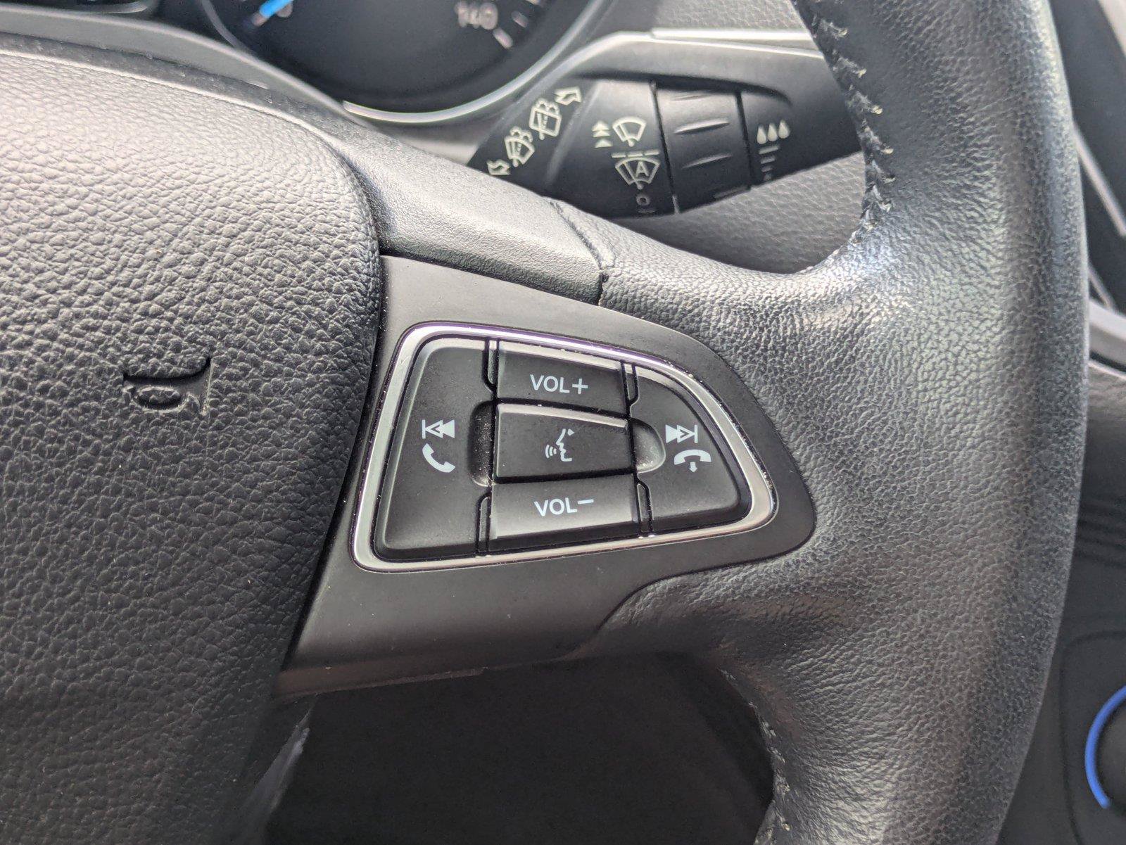 Certified 2019 Ford Escape Titanium AWD/4WD image 31