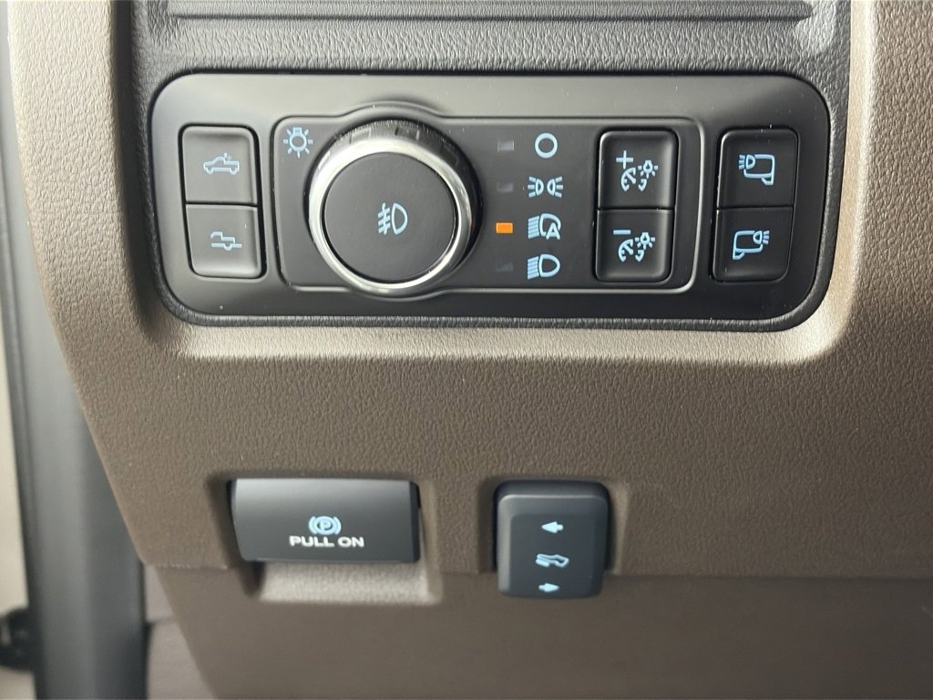 Certified 2025 Ford F450 King Ranch w/ FX4 Off-Road Package image 25