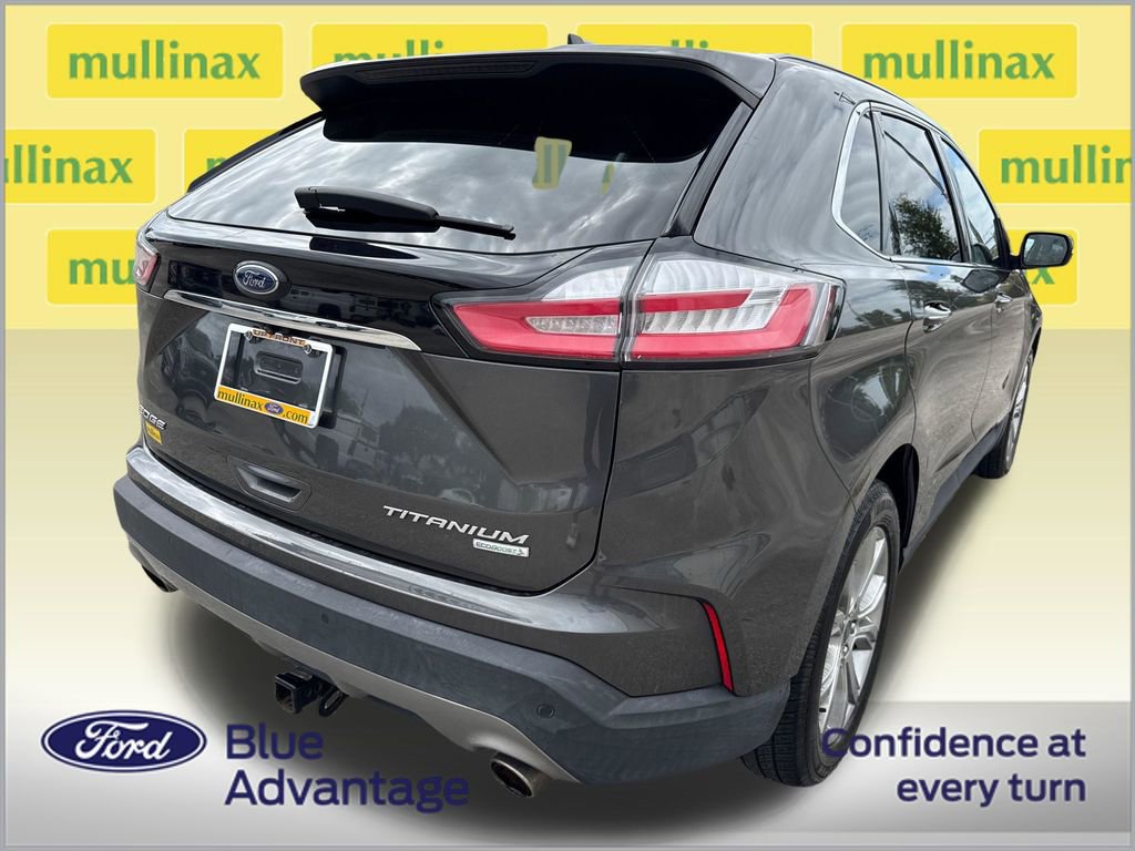 Certified 2019 Ford Edge Titanium image 3