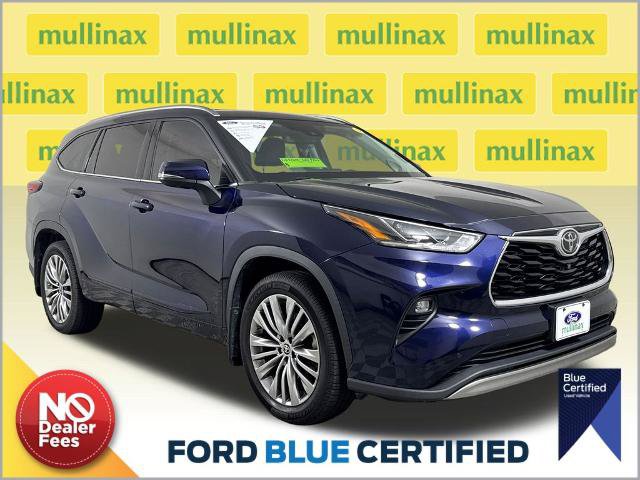 Used 2020 Toyota Highlander Platinum FWD image 1