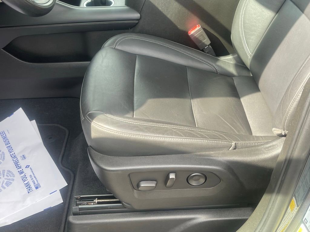 Used 2021 Chevrolet Suburban Z71 w/ Rear Media and Nav Package image 31