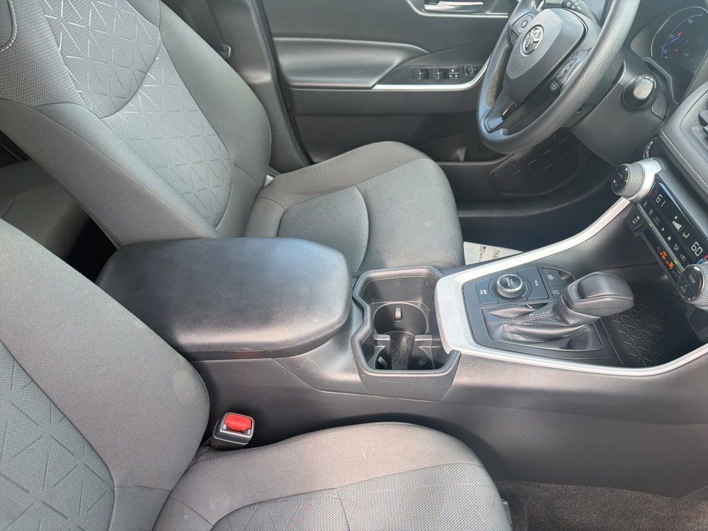 Used 2023 Toyota RAV4 XLE AWD/4WD image 37