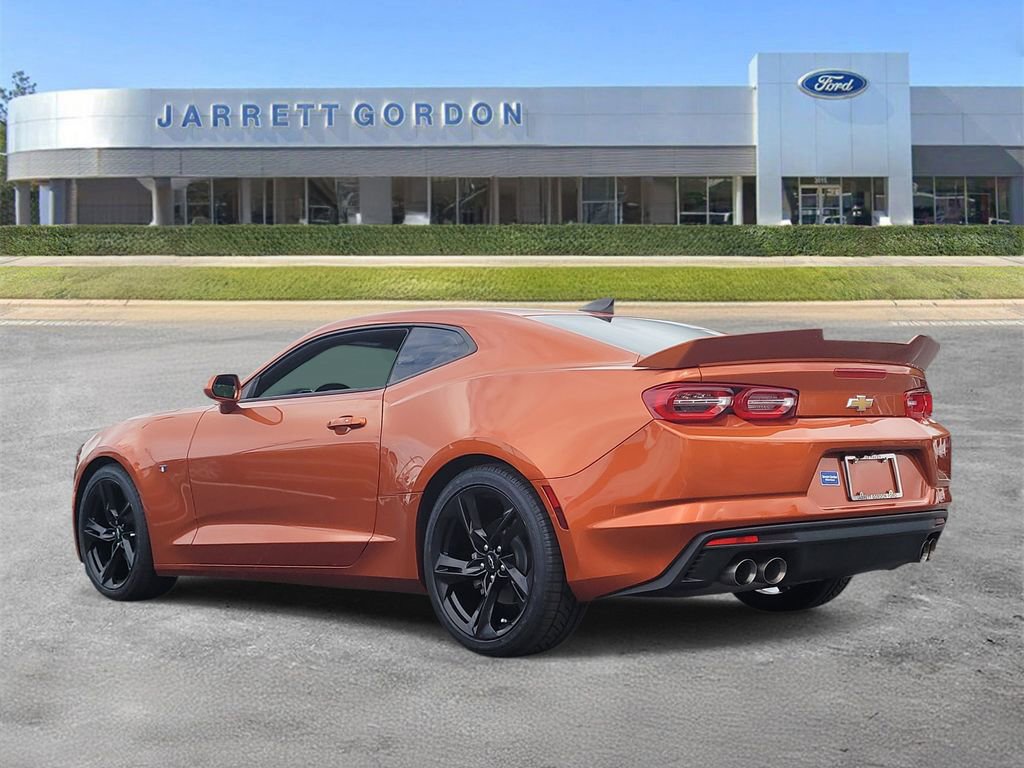Used 2023 Chevrolet Camaro LT w/ Technology Package RWD image 3
