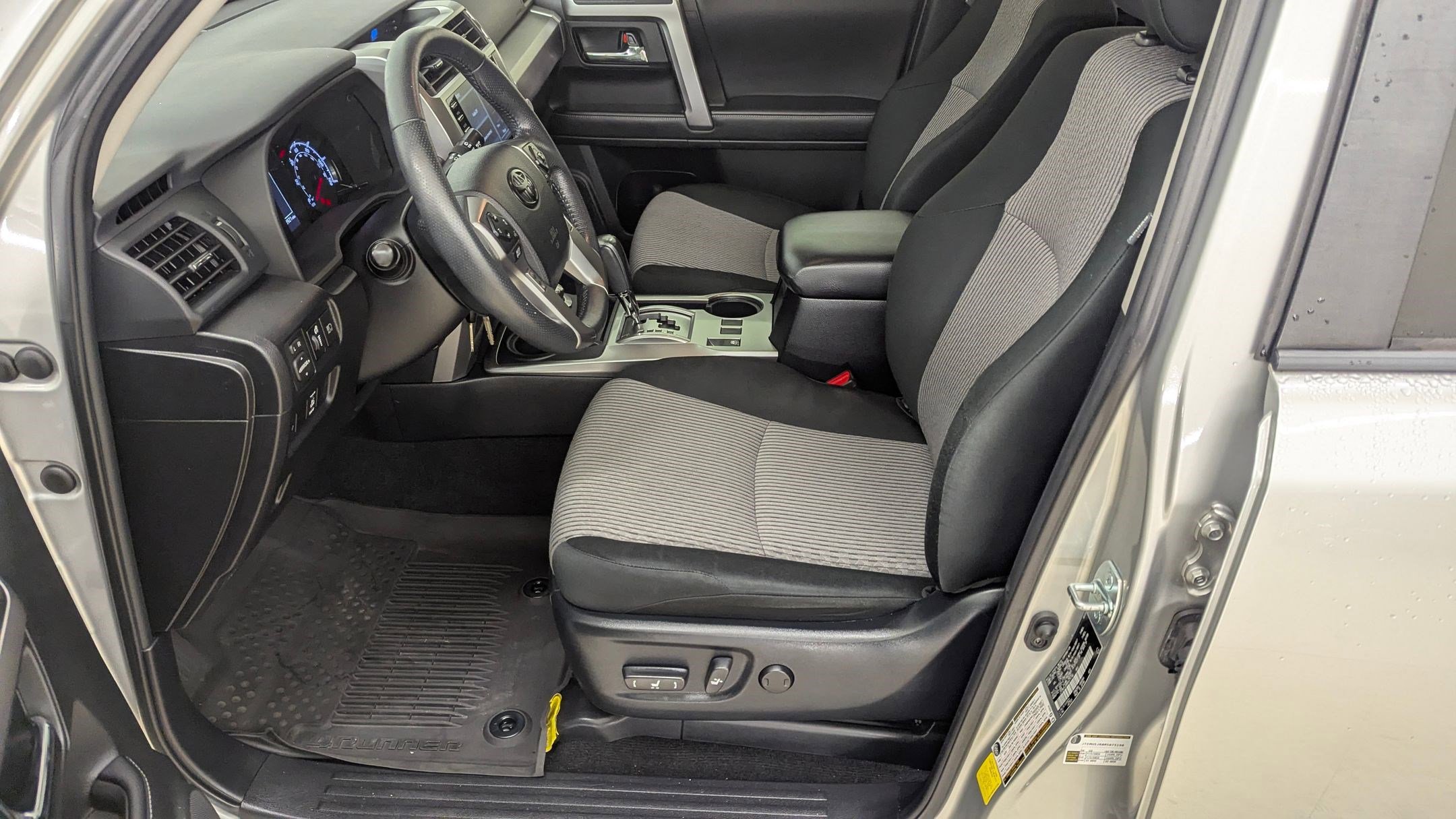 Used 2021 Toyota 4Runner SR5 image 24