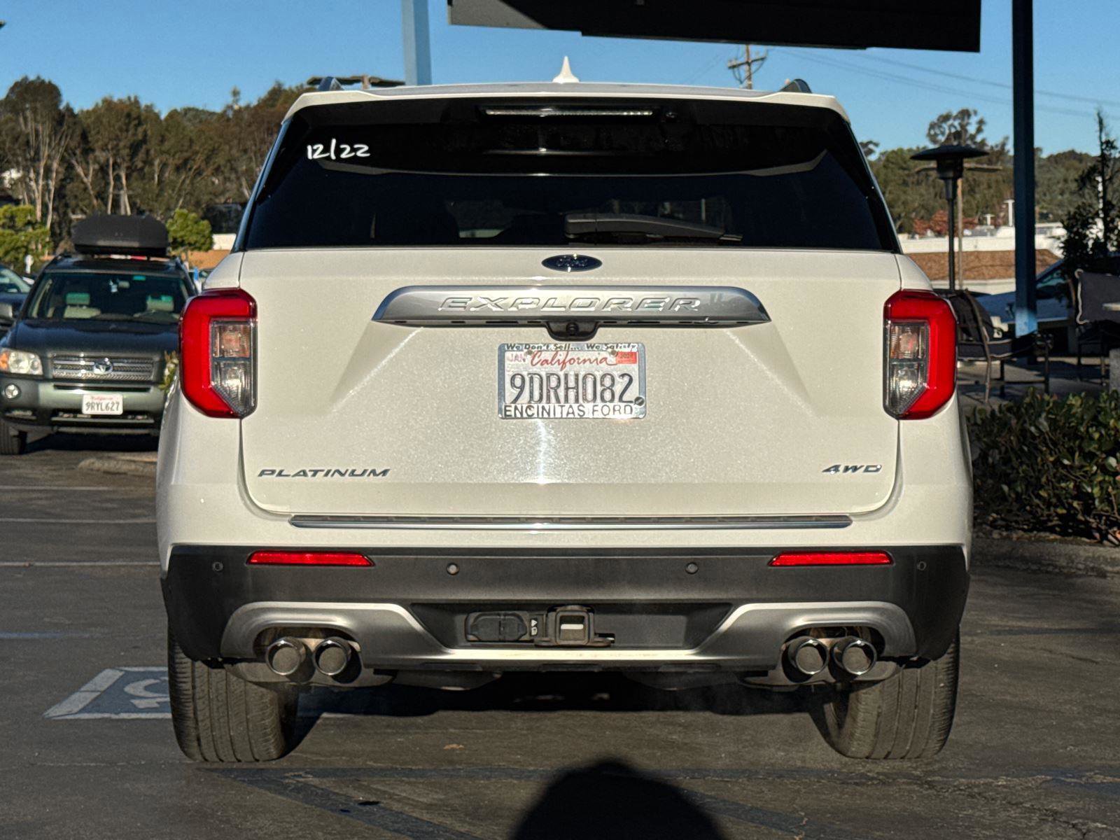 Certified 2022 Ford Explorer Platinum w/ Equipment Group 601A image 4