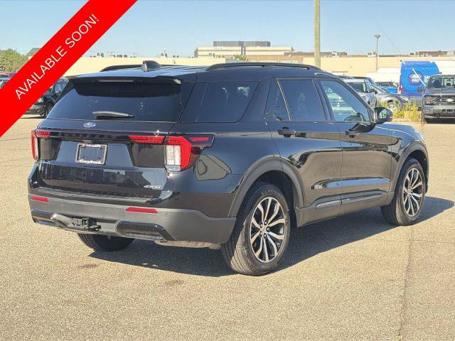 Certified 2025 Ford Explorer ST-Line AWD/4WD image 8