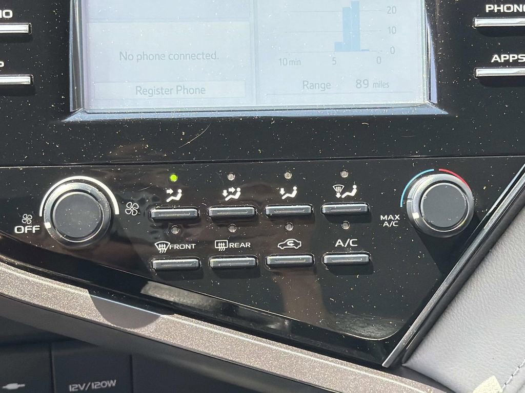 Used 2019 Toyota Camry LE w/ Carpet Mat Package FWD image 15