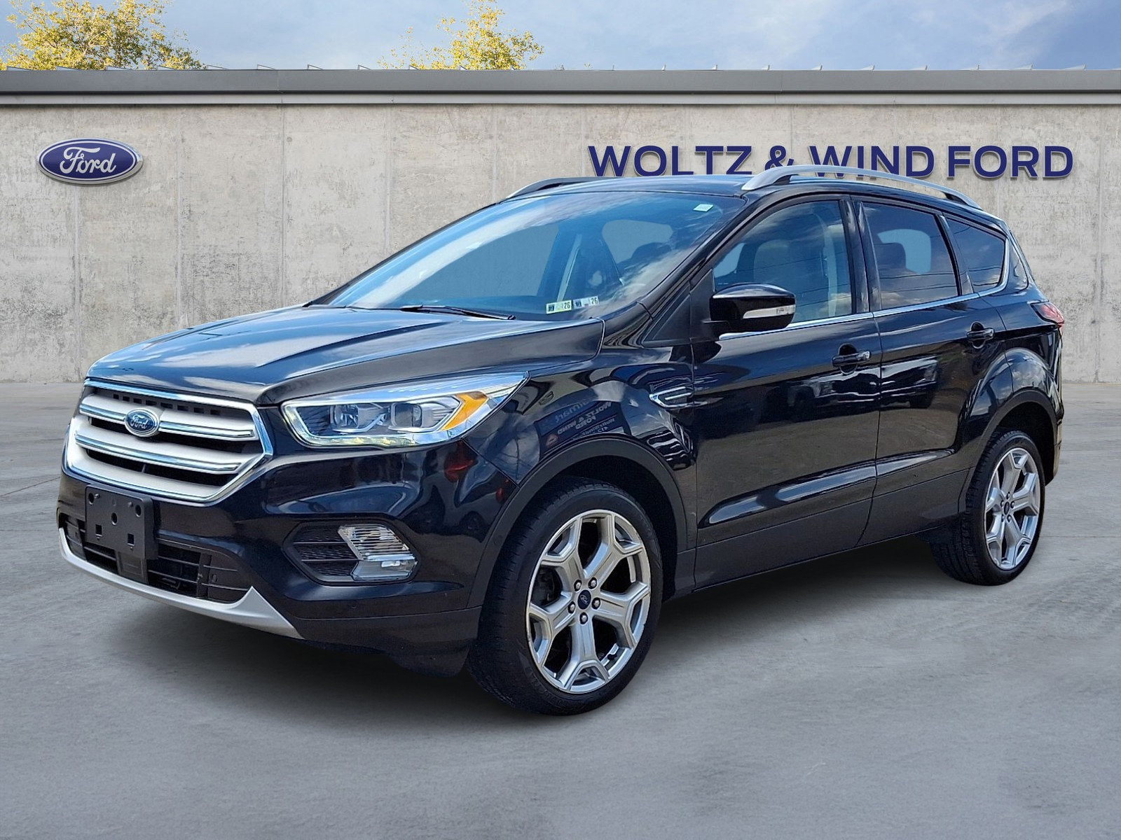 Certified 2019 Ford Escape Titanium AWD/4WD image 6