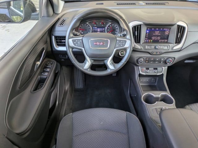 Used 2024 GMC Terrain SLE image 13