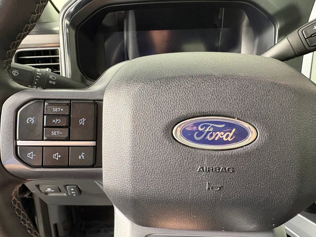 Certified 2025 Ford F350 Lariat AWD/4WD image 23