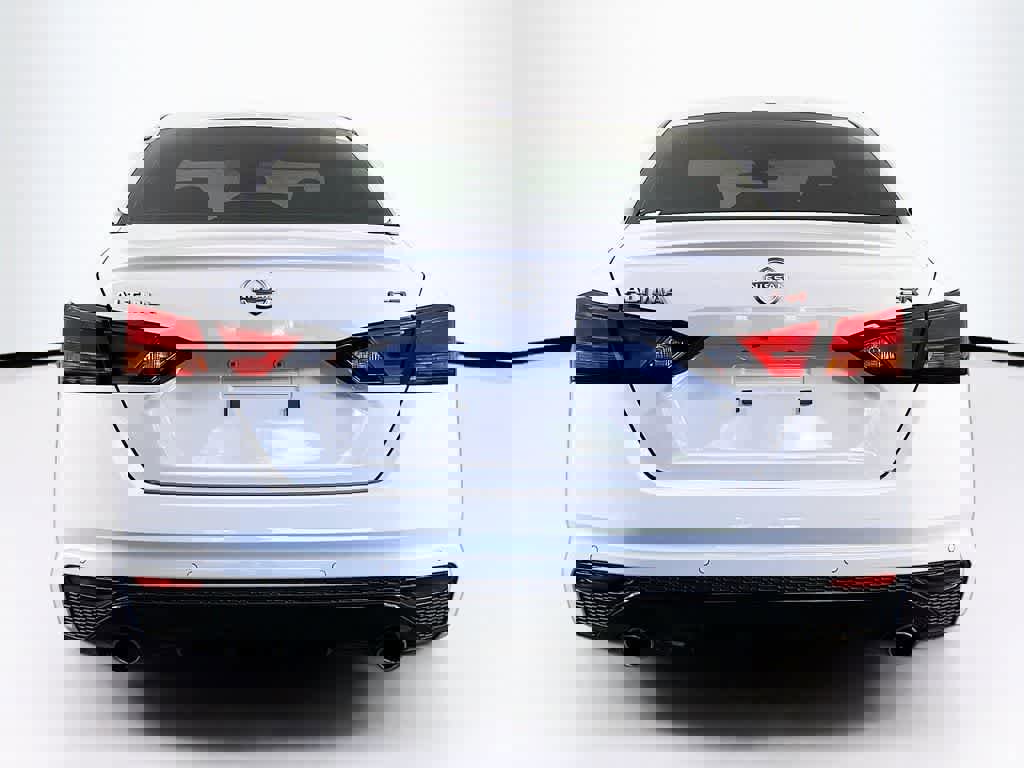 Used 2024 Nissan Altima 2.5 SR image 4