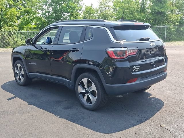 Used 2019 Jeep Compass Latitude w/ Popular Equipment Group AWD/4WD image 9