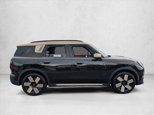 Used 2025 MINI Cooper Countryman S w/ Comfort Package Max AWD/4WD image 4