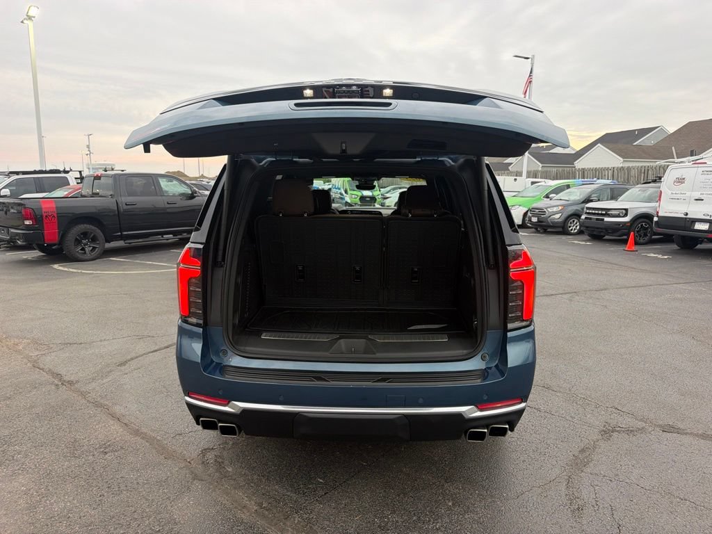 Used 2025 Chevrolet Tahoe High Country AWD/4WD image 49